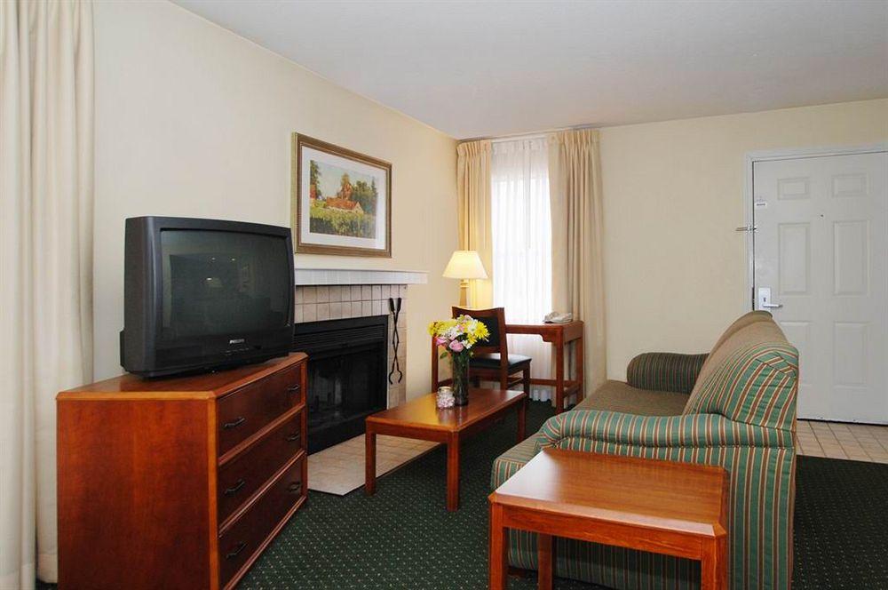 Hawthorn Suites Dayton South Miamisburg Exterior photo
